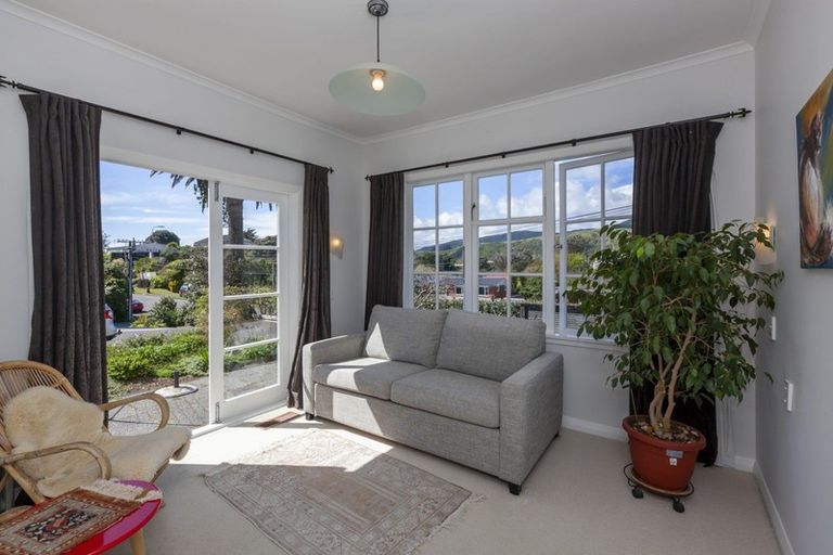 Photo of property in 1 Rosetta Road, Raumati South, Paraparaumu, 5032
