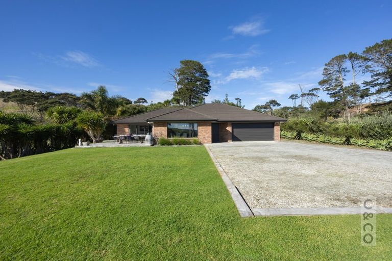 Photo of property in 25 School Road, Waimauku, 0881