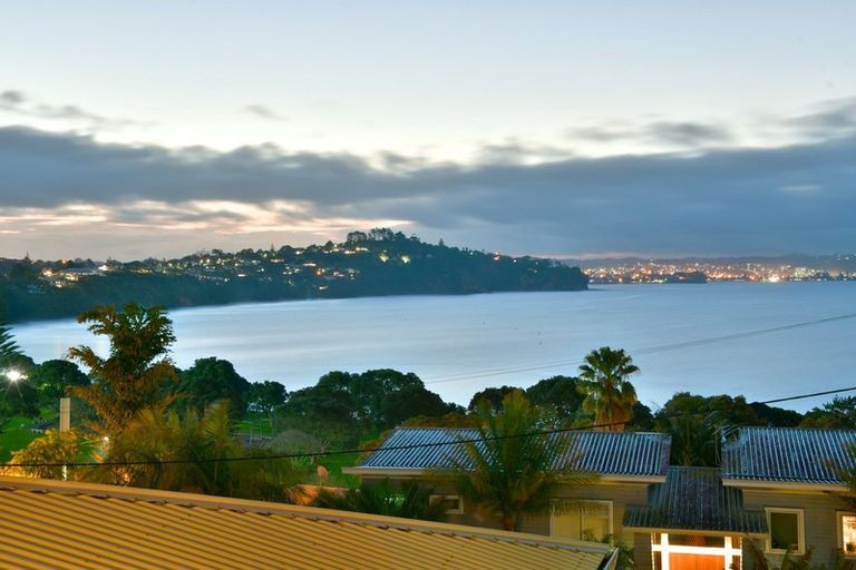 Photo of property in 135 Stanmore Bay Road, Stanmore Bay, Whangaparaoa, 0932