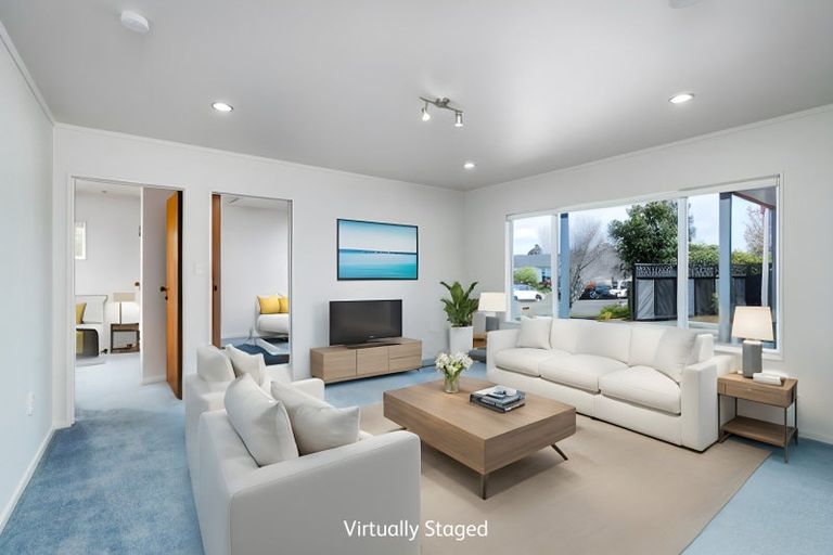 Photo of property in 26 Heta Road, Highlands Park, New Plymouth, 4312