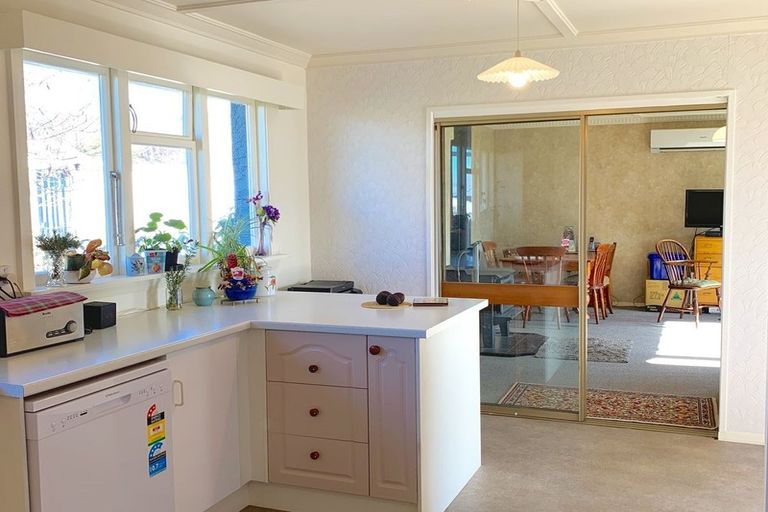 Photo of property in 61 Rhodes Street, Waimate, 7924