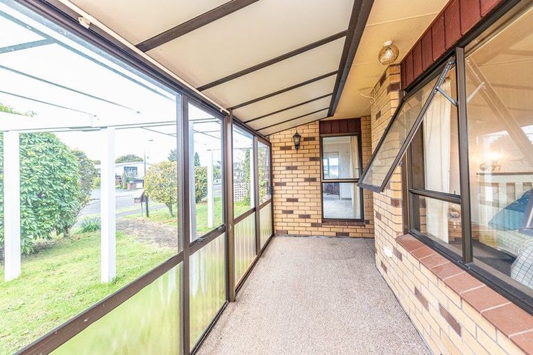Photo of property in 12 Warwick Place, Springvale, Whanganui, 4501