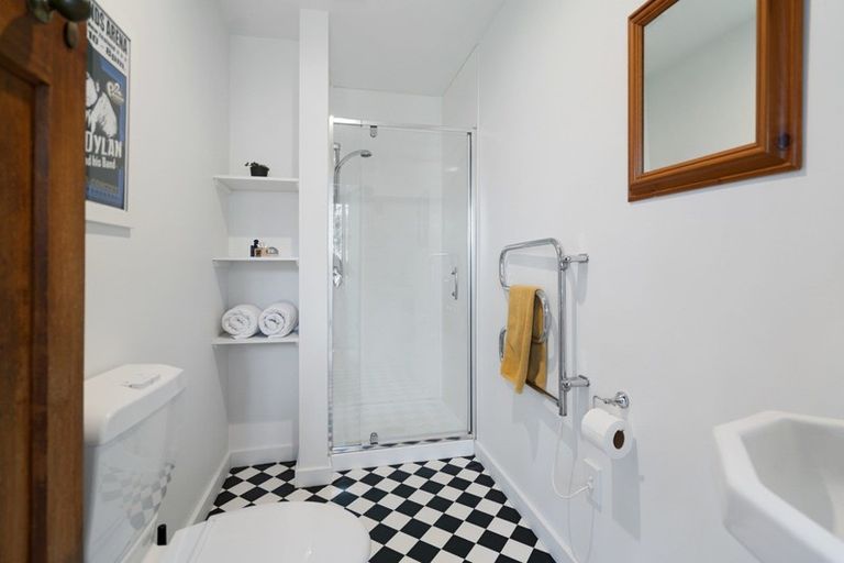 Photo of property in 36 Hudson Street, Island Bay, Wellington, 6023