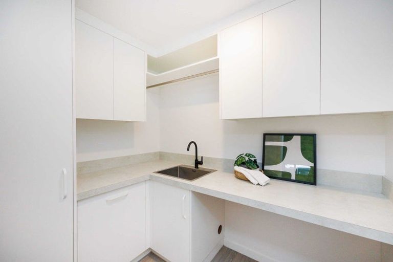 Photo of property in 132 Kingsdale Park Drive, Aokautere, Palmerston North, 4471