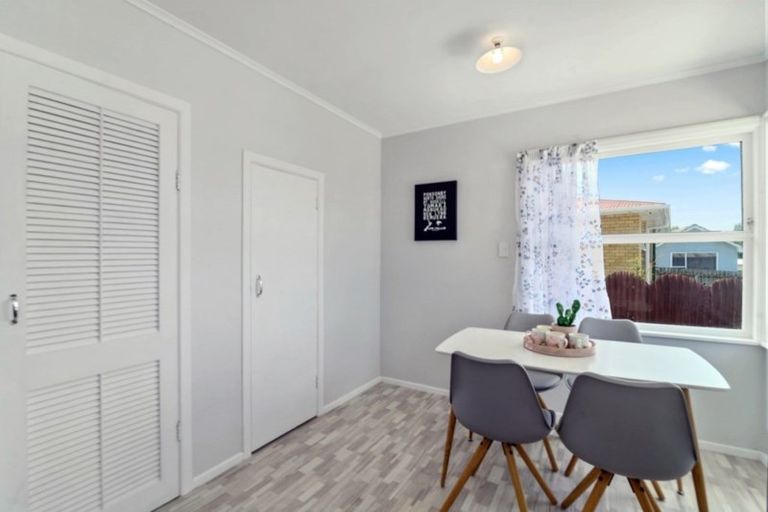 Photo of property in 18 Turner Drive, Western Heights, Rotorua, 3015