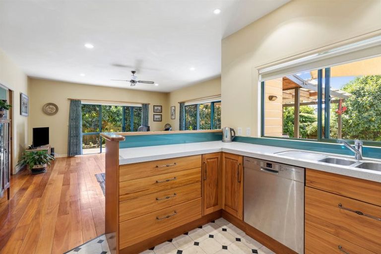 Photo of property in 32 Maesbury Close, Papamoa Beach, Papamoa, 3118