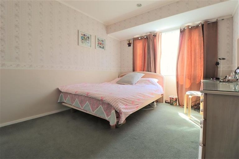 Photo of property in 7 Camerton Close, Northpark, Auckland, 2013