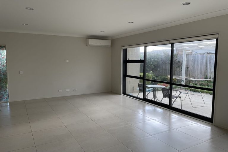 Photo of property in 35 Kuhanui Drive, Karaka, Papakura, 2113