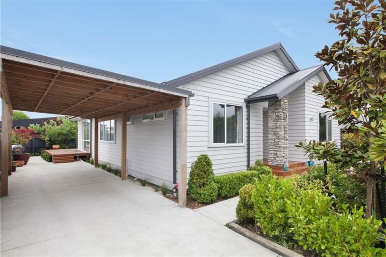 Photo of property in 139 Edgeware Road, St Albans, Christchurch, 8014