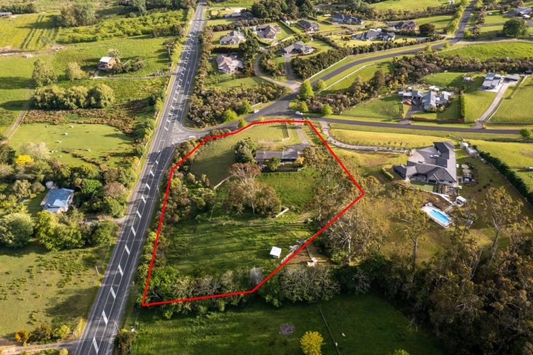 Photo of property in 2 Moses Road, Kaukapakapa, 0873