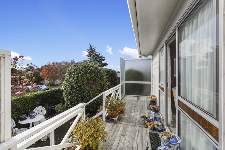 Photo of property in 154 Govett Avenue, Frankleigh Park, New Plymouth, 4310