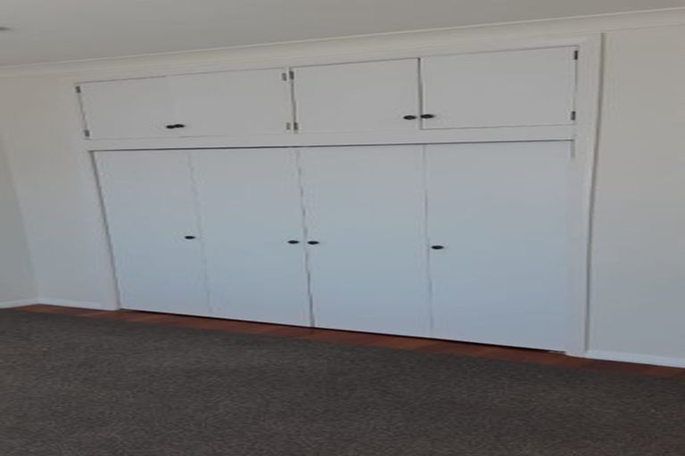 Photo of property in 78 Strathmore Avenue, Strathmore Park, Wellington, 6022