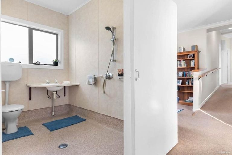 Photo of property in 10 Matatea Avenue, Pukekohe, 2120