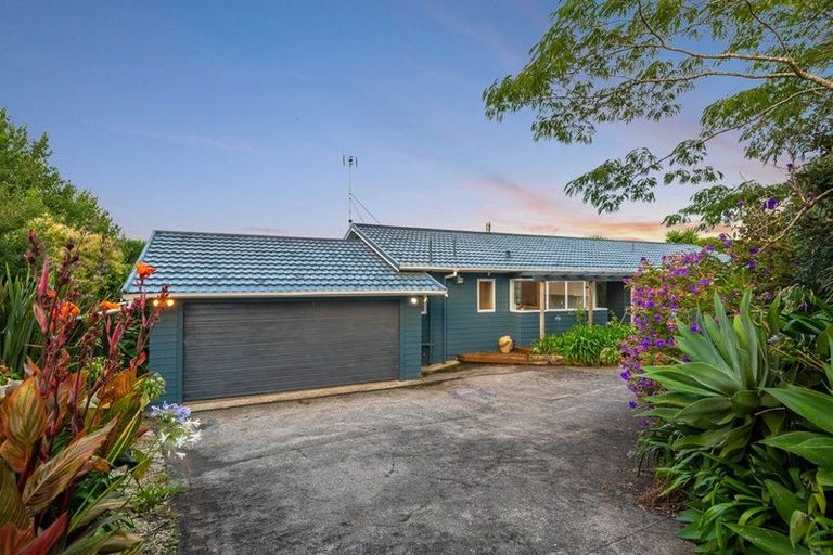 Photo of property in 12 Whitehills Road, Waitoki, Silverdale, 0994