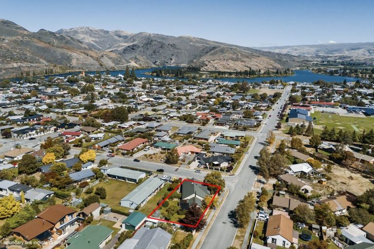 Photo of property in 61 Ortive Street, Cromwell, 9310