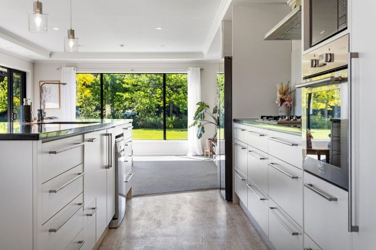 Photo of property in 53 Swamp Road, Loburn, Rangiora, 7472