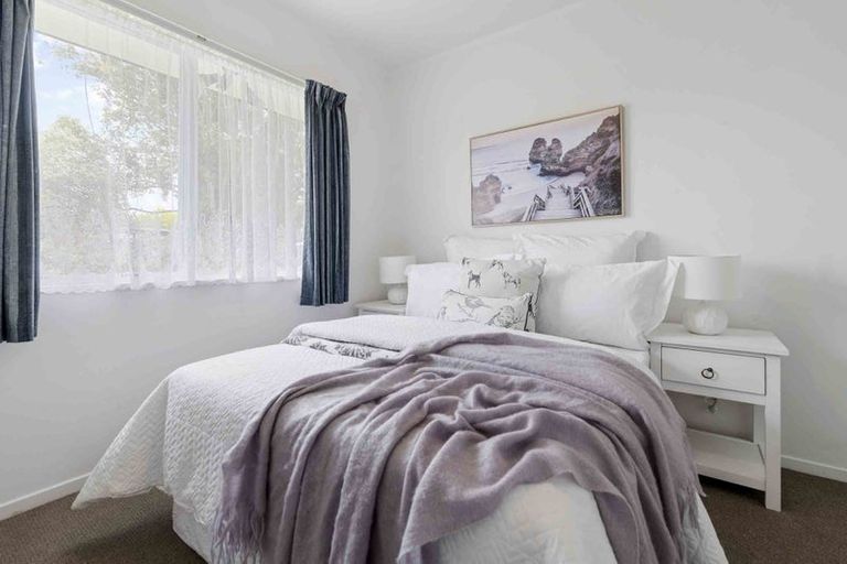 Photo of property in 1/6 De Quincey Terrace, Highland Park, Auckland, 2010