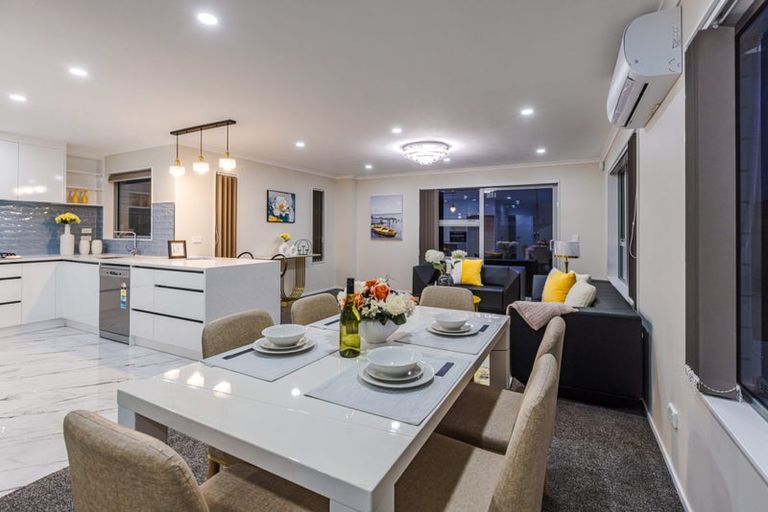 Photo of property in 2a Robyn Place, Mangere East, Auckland, 2024