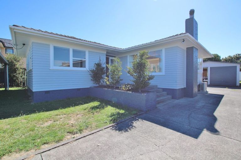 Photo of property in 372 Main Road, Huapai, Kumeu, 0810