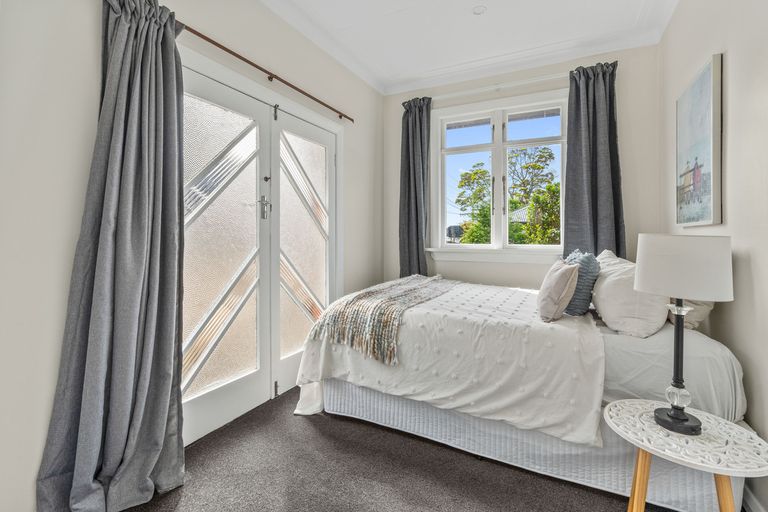 Photo of property in 10 Melrose Street, Roslyn, Dunedin, 9010