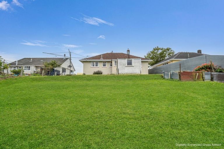 Photo of property in 614 Featherston Street, Roslyn, Palmerston North, 4414
