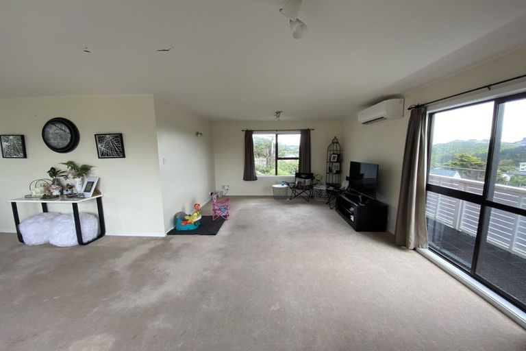 Photo of property in 65a Black Rock Road, Newlands, Wellington, 6037