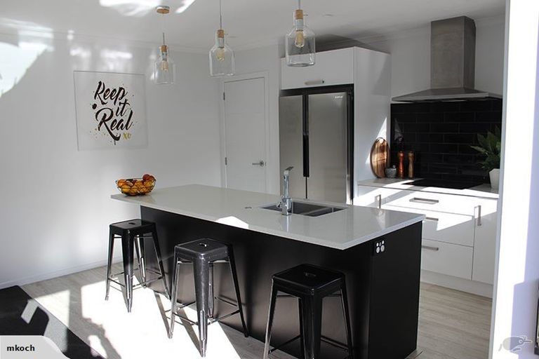 Photo of property in 11 Fuller Street, Papamoa Beach, Papamoa, 3118