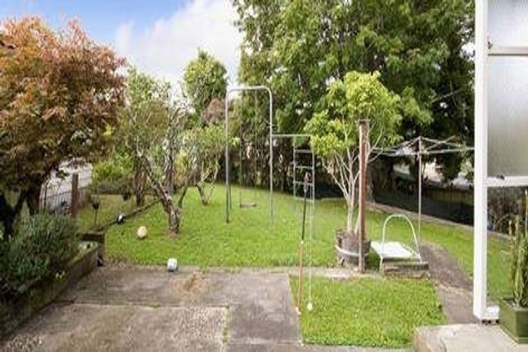 Photo of property in 24 O'halloran Road, Howick, Auckland, 2014
