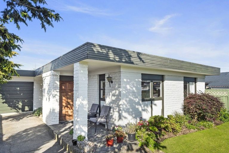 Photo of property in 3 Bremworth Avenue, Dinsdale, Hamilton, 3204