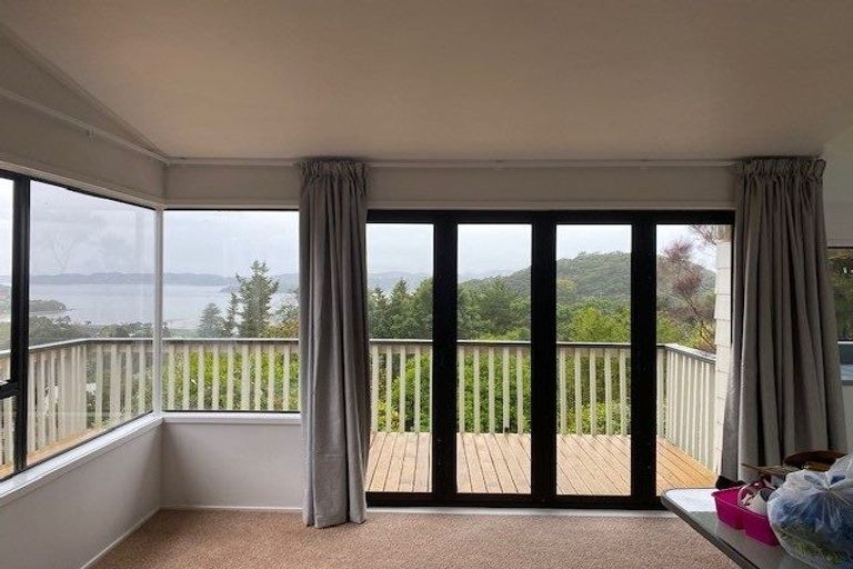 Photo of property in 4a Tui Grove, Elderslea, Upper Hutt, 5018