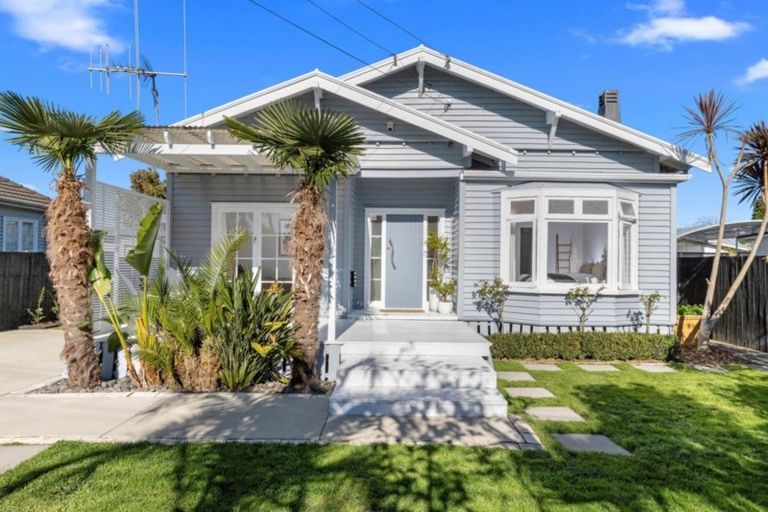 Photo of property in 8a Bains Avenue, Hamilton East, Hamilton, 3216