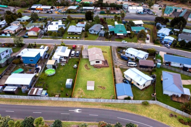 Photo of property in 28 Moewai Park Road, Whitianga, 3510