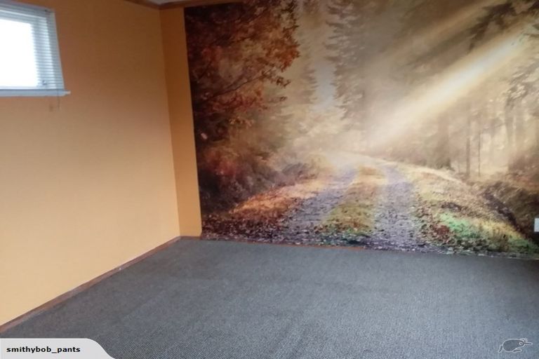 Photo of property in 2 Hobson Place, Takaro, Palmerston North, 4412