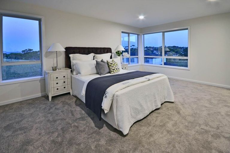 Photo of property in 11 Bearing Parade, Long Bay, Auckland, 0630