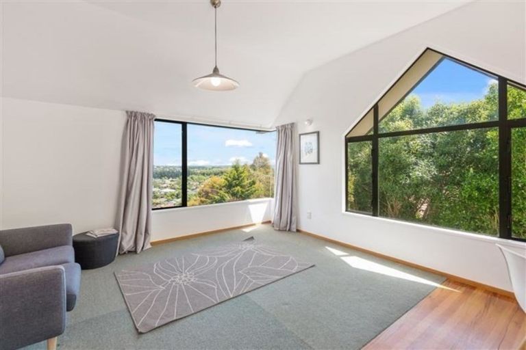 Photo of property in 22 Lucknow Place, Cashmere, Christchurch, 8022