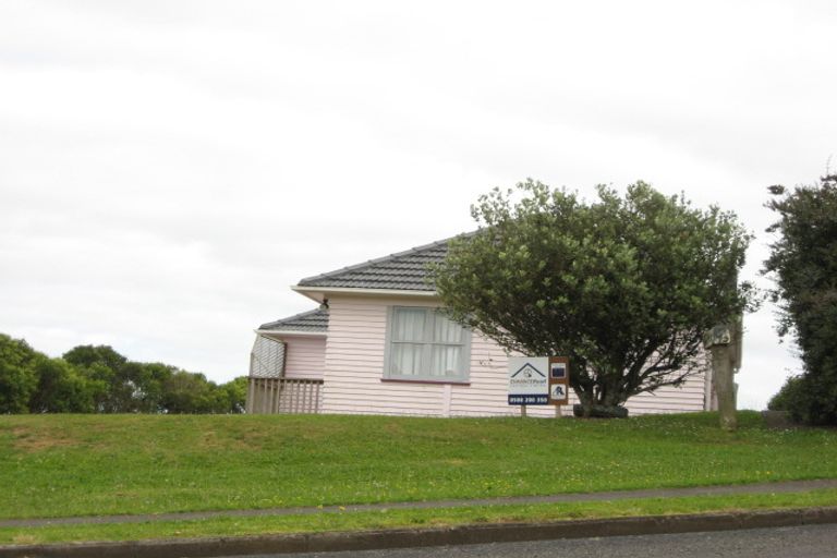 Photo of property in 1 Totara Avenue, Pukekohe, 2120