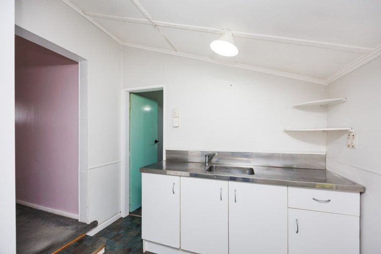 Photo of property in 45 Avenue Road, Foxton, 4814