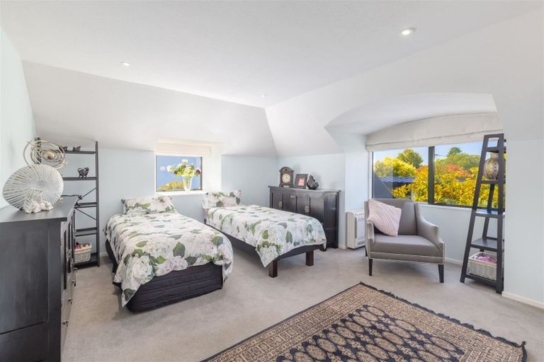 Photo of property in 83 Leinster Road, Merivale, Christchurch, 8014