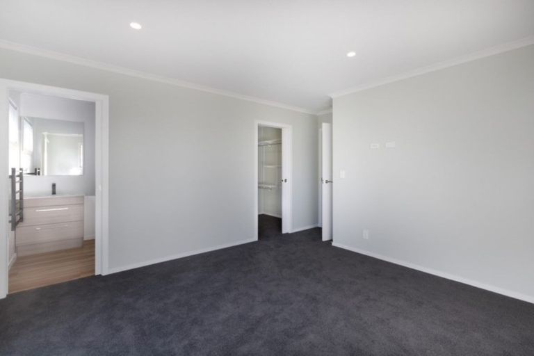 Photo of property in 12 Schooner Drive, Whitby, Porirua, 5024