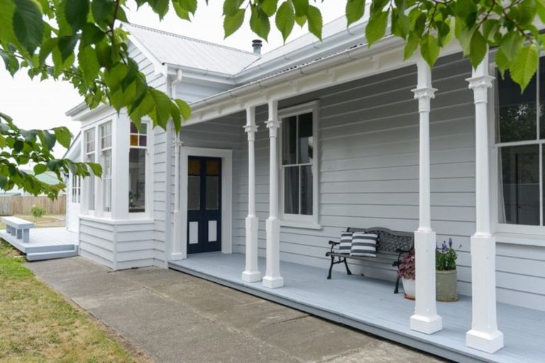 Photo of property in 49 Kenilworth Street, Waipawa, 4210