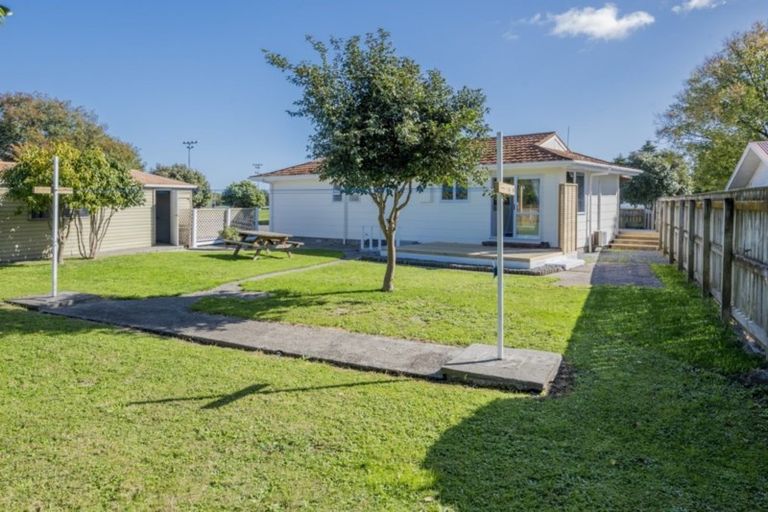 Photo of property in 37 Adkin Avenue, Levin, 5510