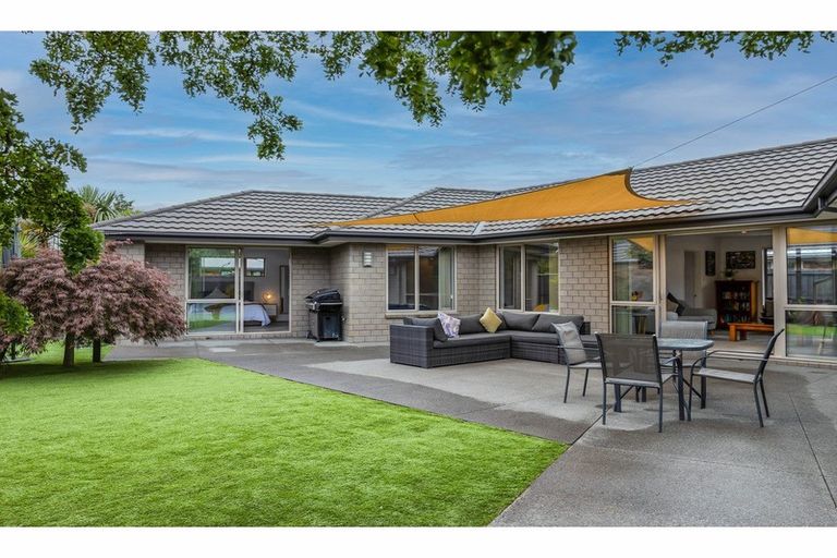 Photo of property in 5 Cyclamen Place, Aidanfield, Christchurch, 8025