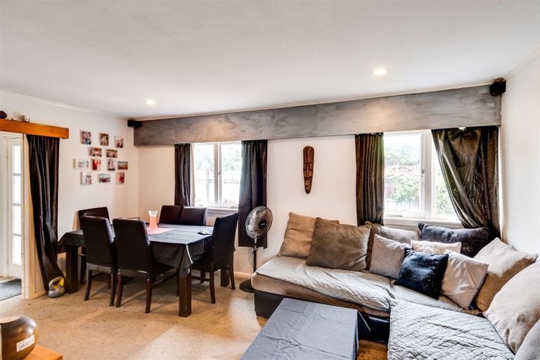 Photo of property in 1/11 Meeanee Quay, Westshore, Napier, 4110