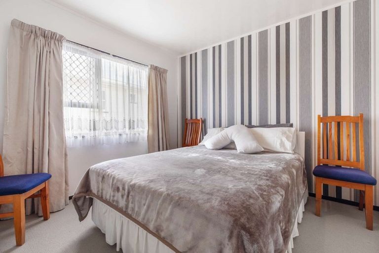 Photo of property in 1/49 Fernaig Street, Papakura, 2110