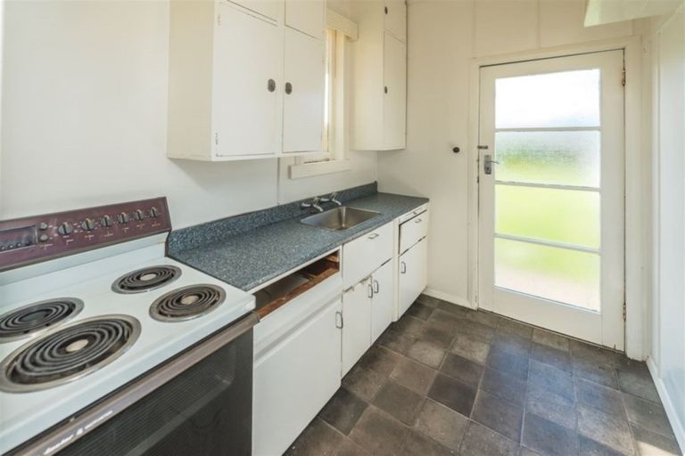 Photo of property in 38 Carlton Avenue, Gonville, Whanganui, 4500