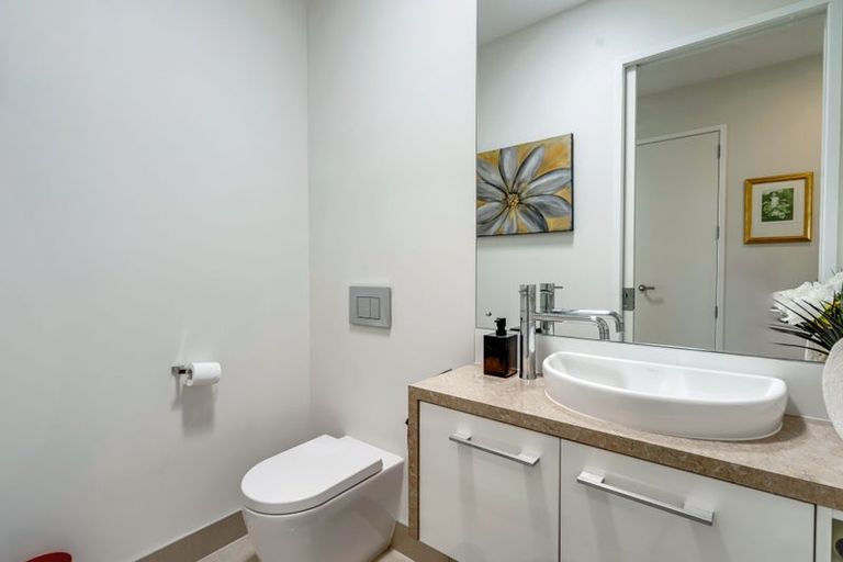 Photo of property in 28 Stace Hopper Drive, One Tree Point, 0118