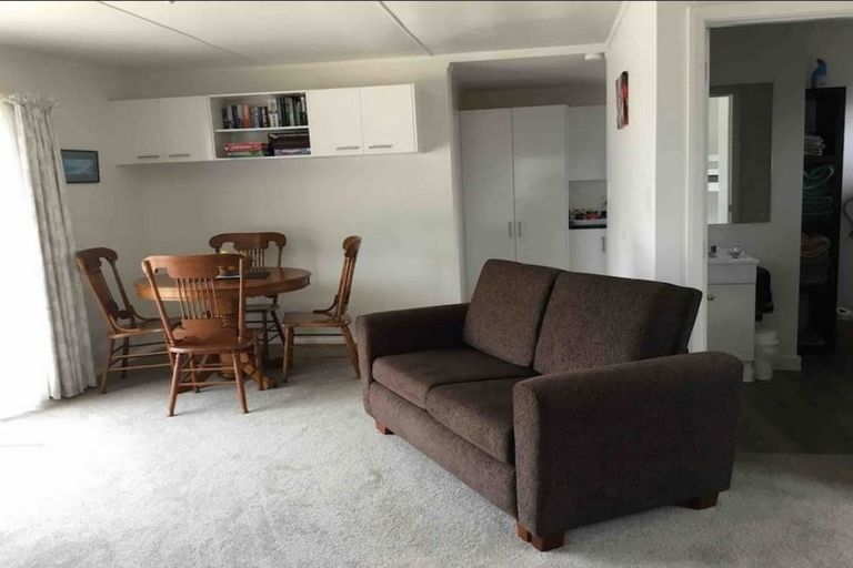 Photo of property in 62 Grey Street, Cambridge, 3434