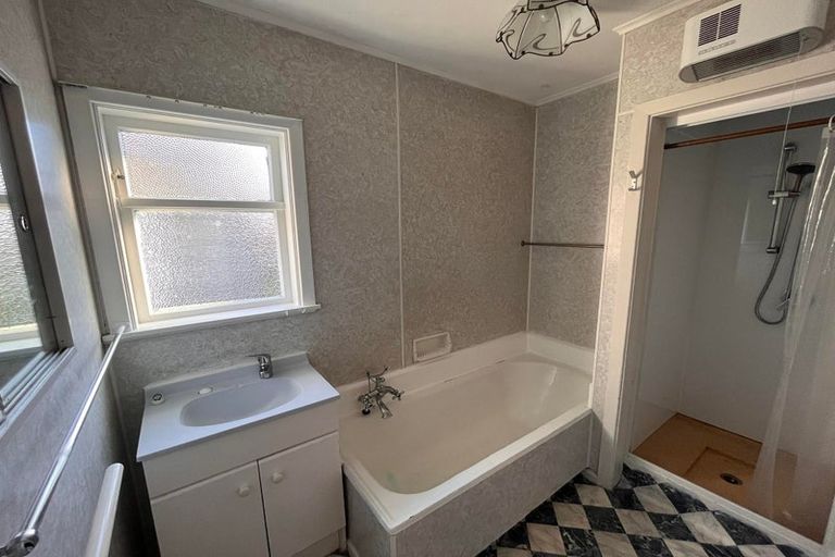 Photo of property in 1/954 High Street, Avalon, Lower Hutt, 5011