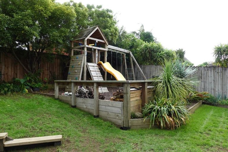 Photo of property in 7 Parkhaven Drive, Rosehill, Papakura, 2113