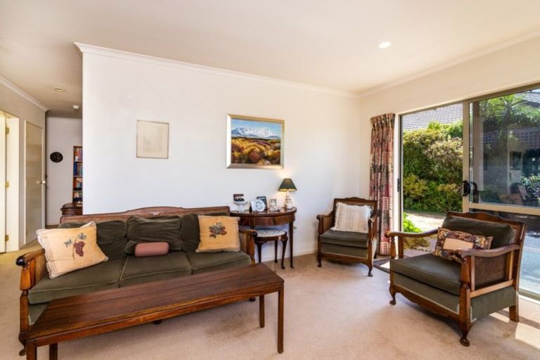 Photo of property in 34 Lakeridge Close, Rangatira Park, Taupo, 3330
